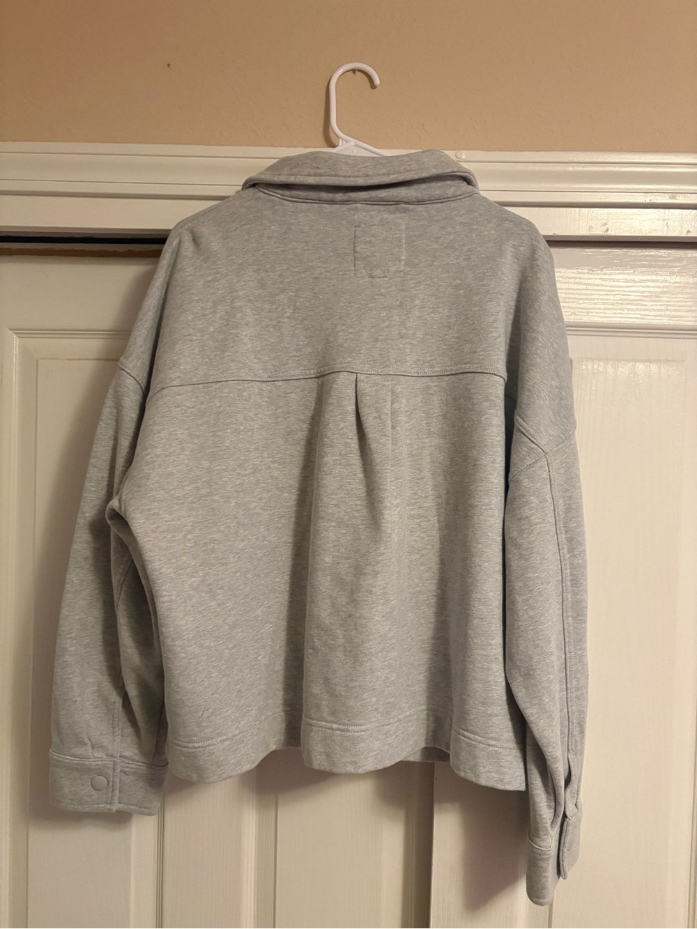 aerie Light Gray Cotton Snap-Front Utility Shacket - Picture 2 of 4